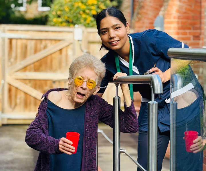 Dementia Care Support - Buckinghamshire Care Home - Kingfishers Care Home