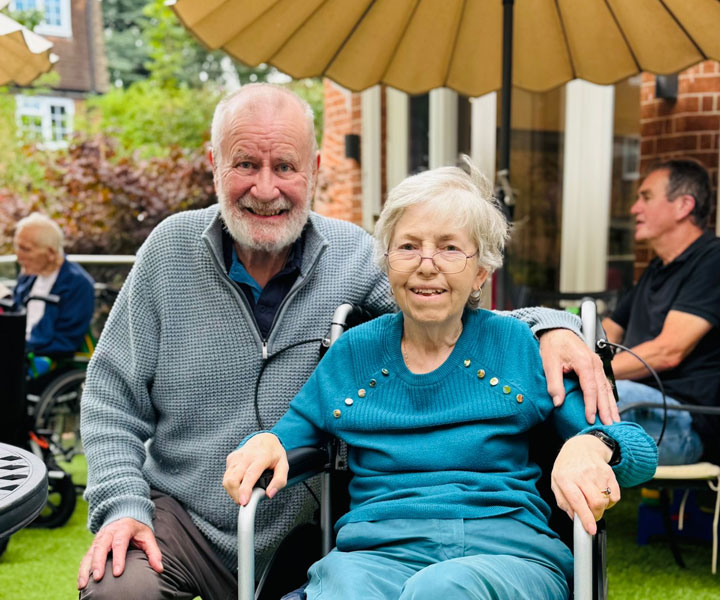 Dementia Care Transition Support - Buckinghamshire Care Home - Kingfishers Care Home