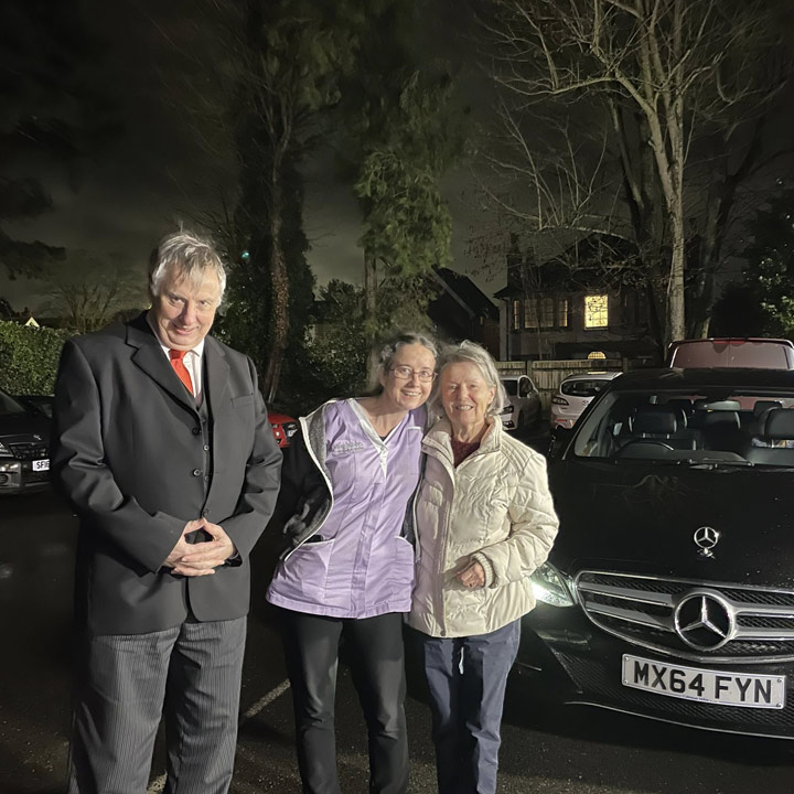 A Christmas Lights Outing For Kingfishers Residents