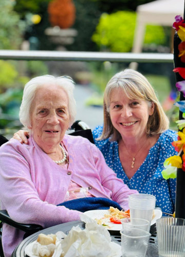 Bbq And Live Music Bring Community Together At Kingfishers Care Home