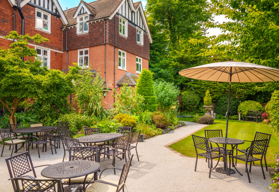 Best Care Home in Buckinghamshire - Back Gardens