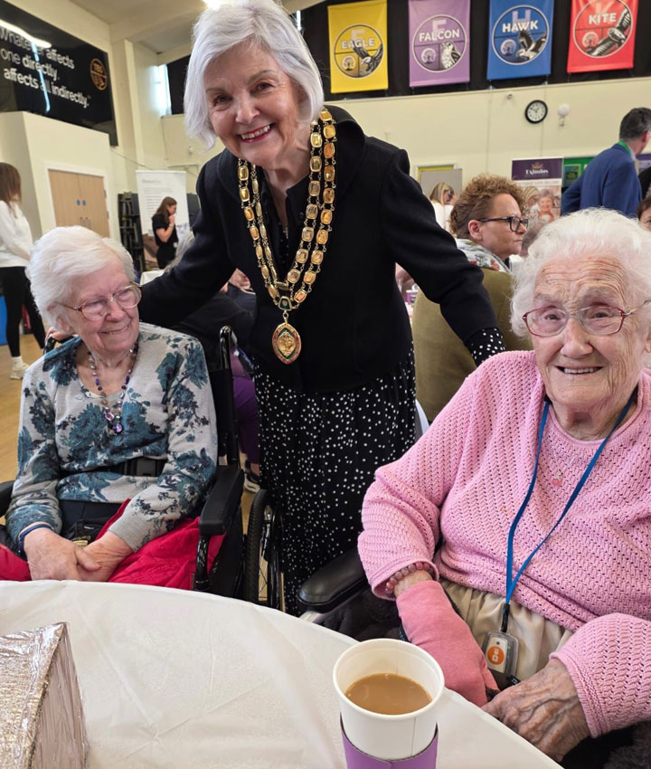 Kingfishers And Austenwood Residents Celebrate Eximius Live In Support's 10 Year Anniversary