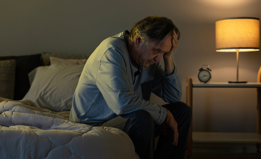 What Helps Calm Sundowning Behaviour In Dementia Residents - Kingfishers Nursing Home
